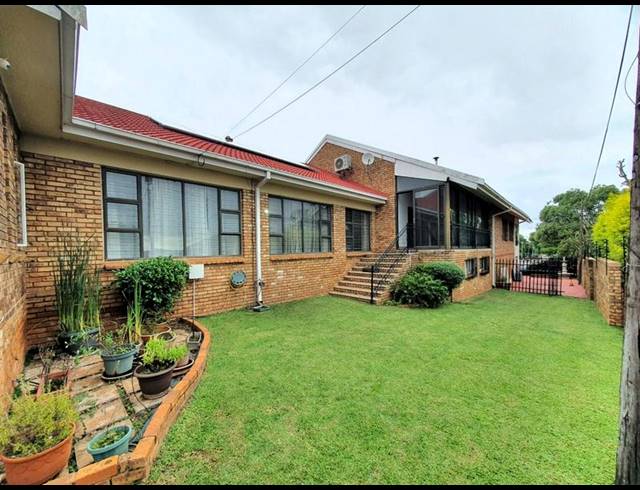 5 BEDROOM HOUSE FOR SALE IN WONDERBOOM